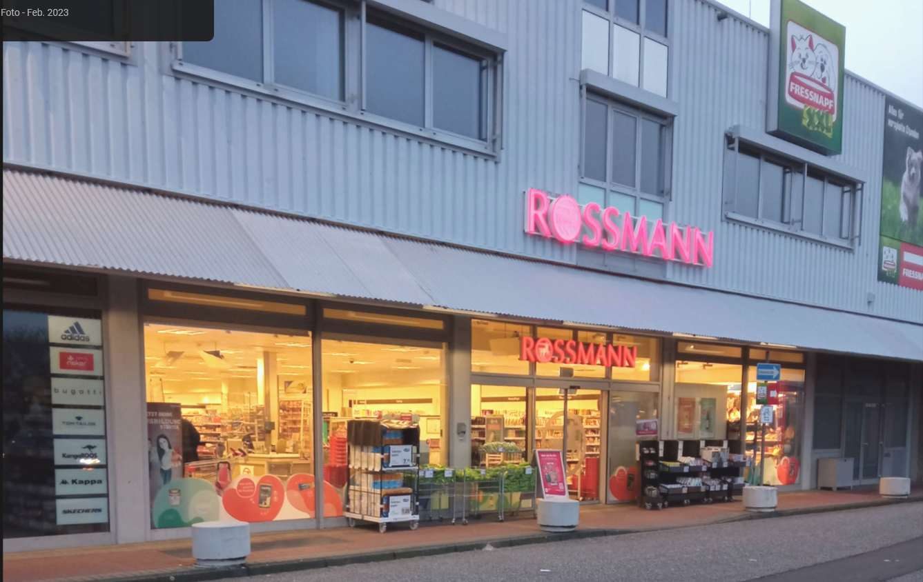 Drogeriemarkt im Fachmarktbereich der Neuen Mitte Nordsteimke